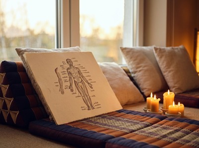 How does traditional Thai massage actually work session to session