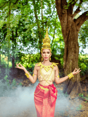 traditional thai lady